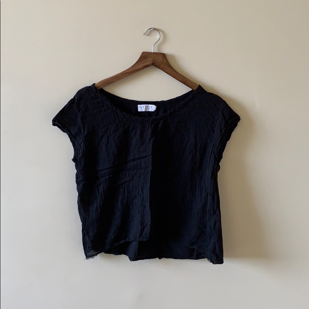 Velvet by Graham & Spencer Top